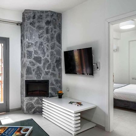 Elydaki Old Town Apartments Resmo Dış mekan fotoğraf